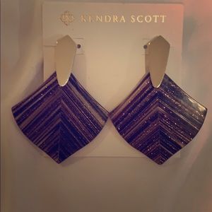 Kendra Scott brown and gold earrings